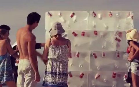“沙滩上的大冰块”可口可乐互动体验广告！